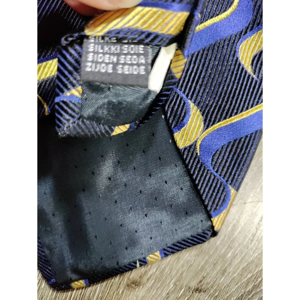 Hitons Mens Silk Necktie Made in Italy